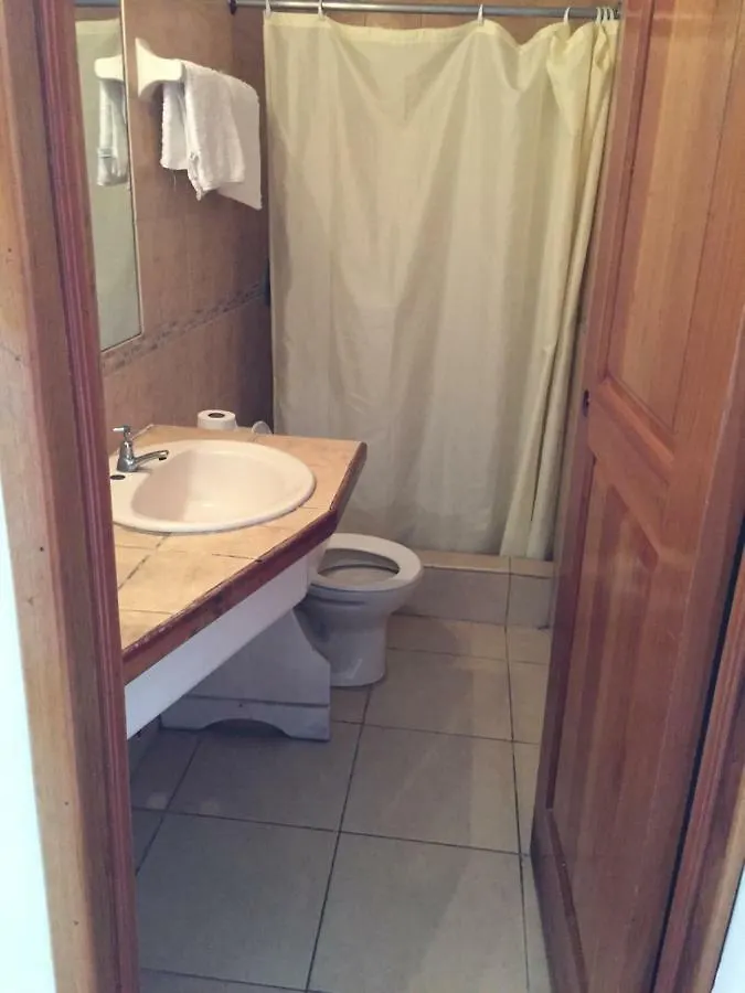 Callie'S Beach House Hotel Portmore